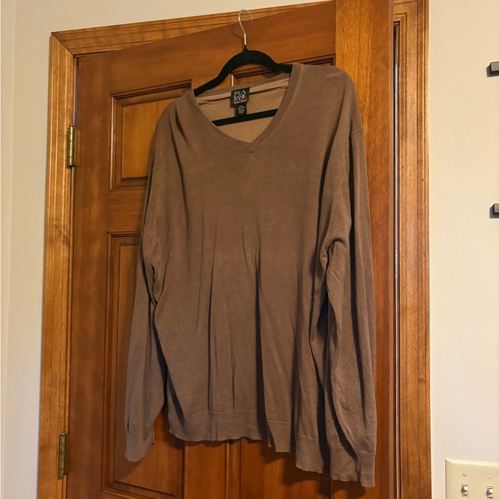 100% Silk V-Neck Sweater